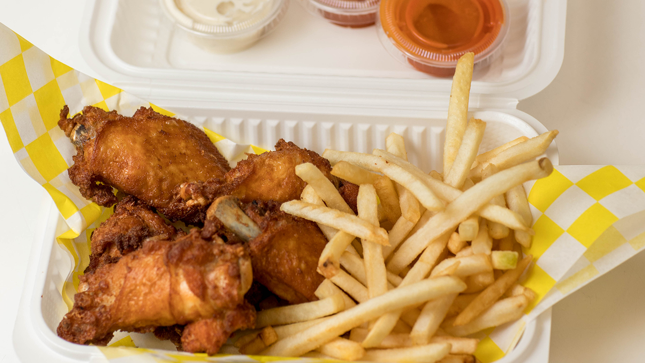 Chicken Wings & Fries